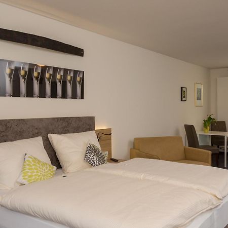 Weinhotel Ayler Kupp 部屋 写真