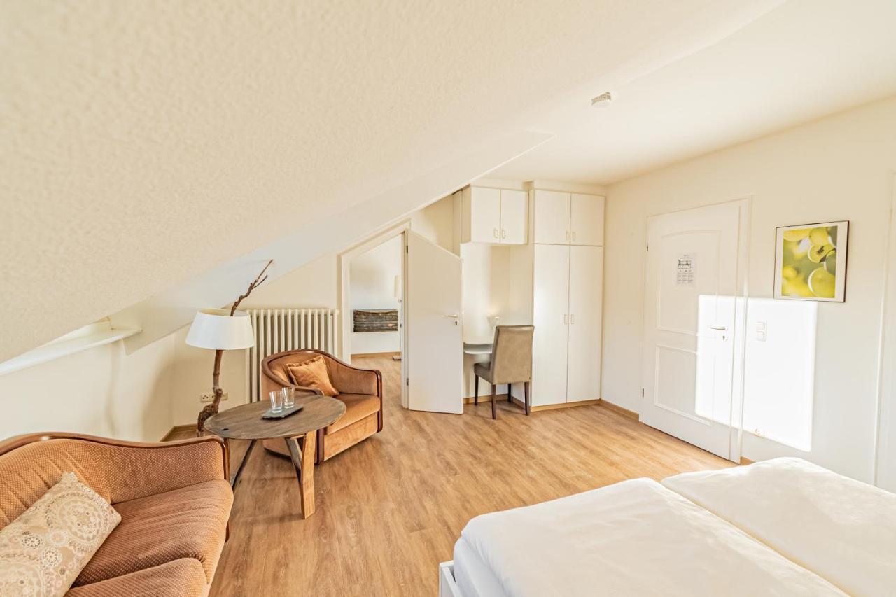 Weinhotel Ayler Kupp エクステリア 写真