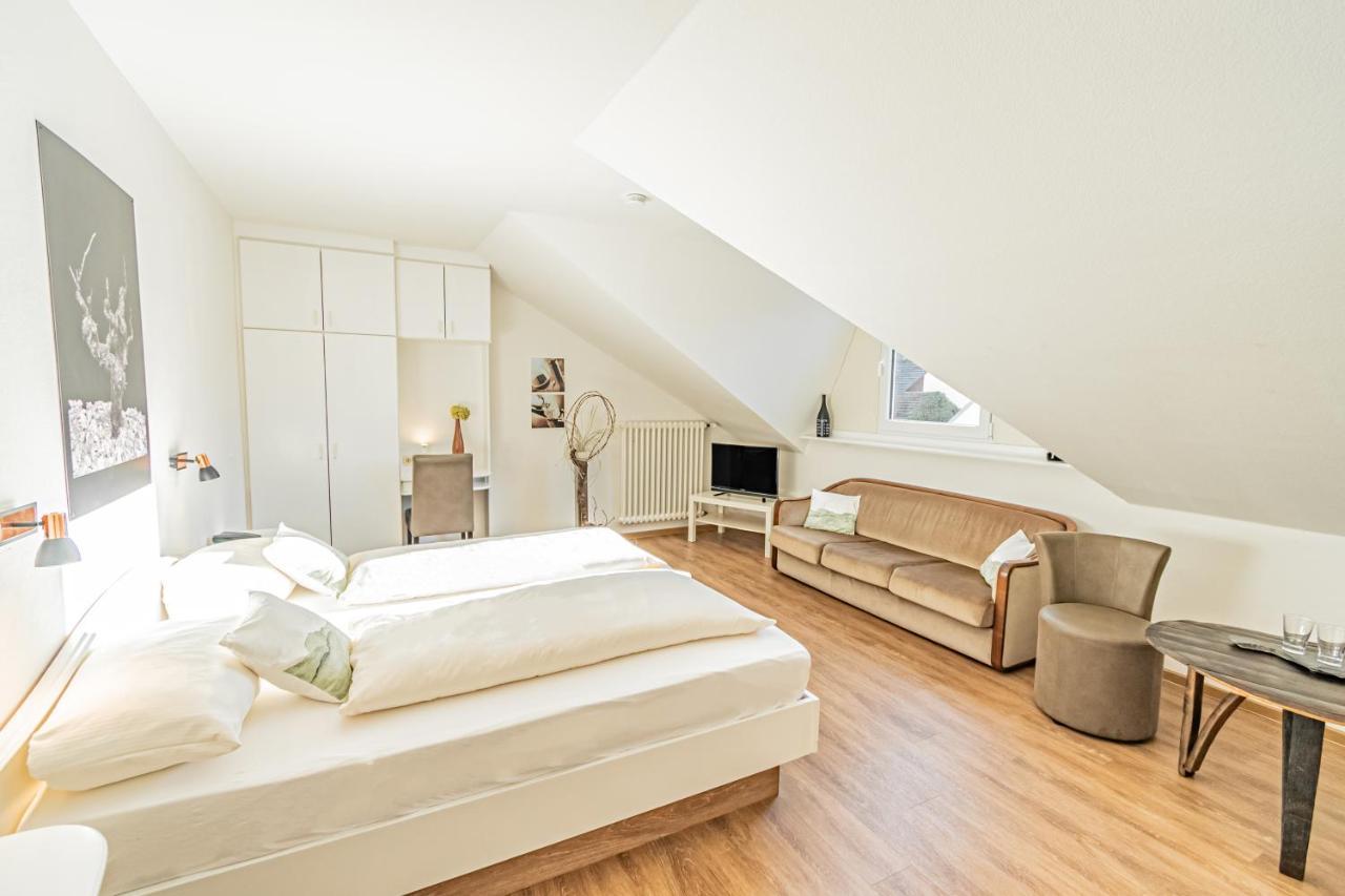 Weinhotel Ayler Kupp エクステリア 写真