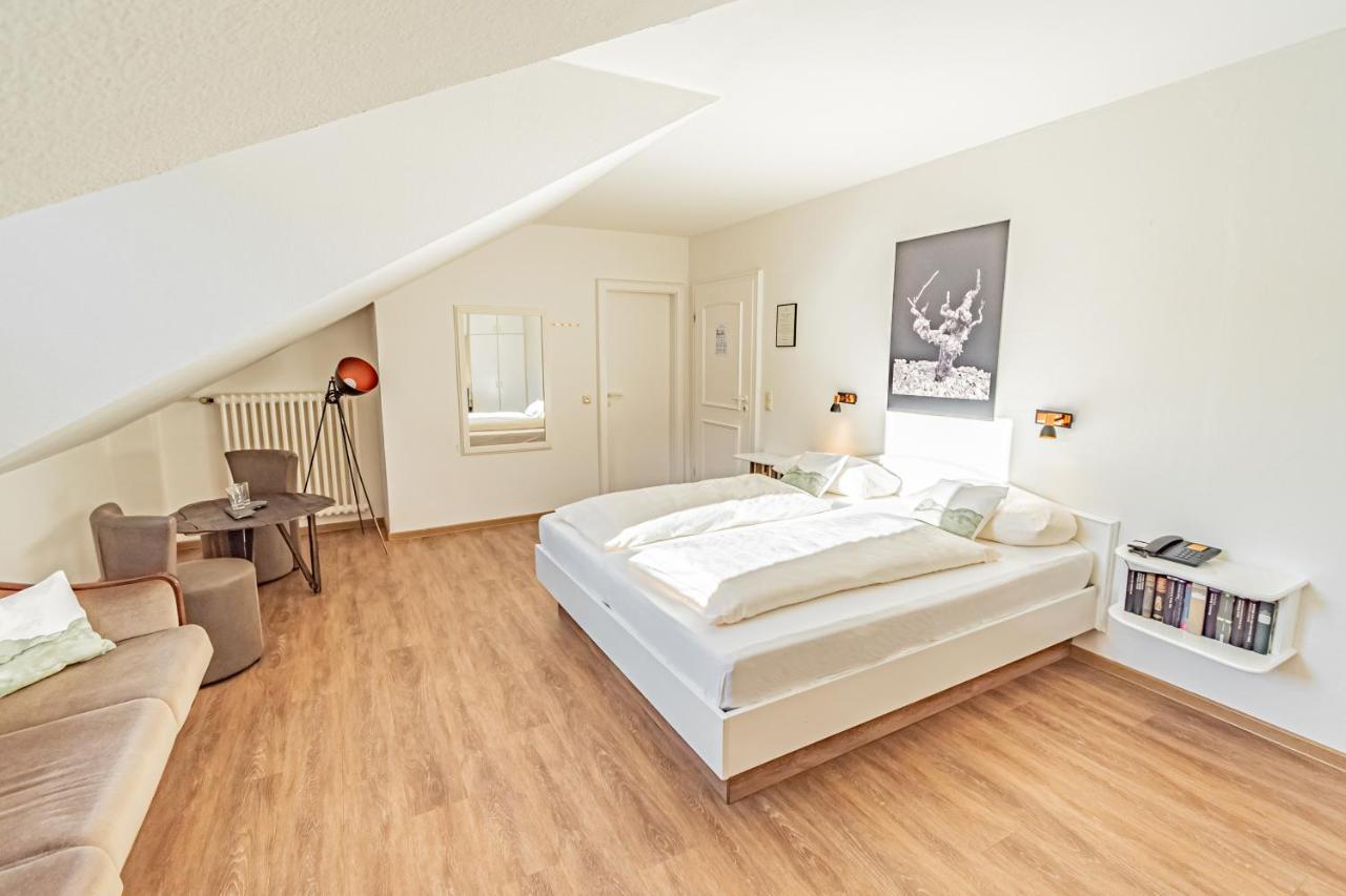 Weinhotel Ayler Kupp エクステリア 写真