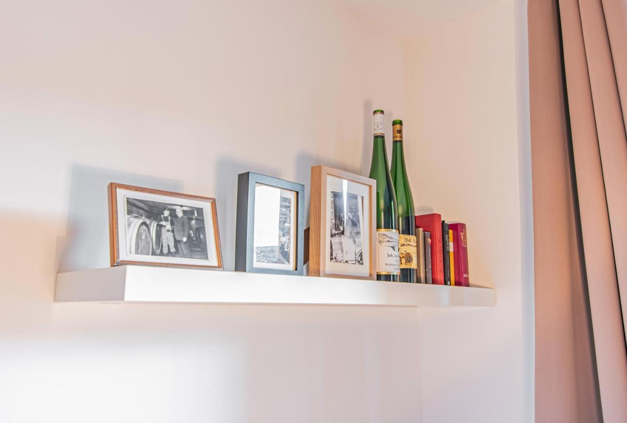 Weinhotel Ayler Kupp エクステリア 写真