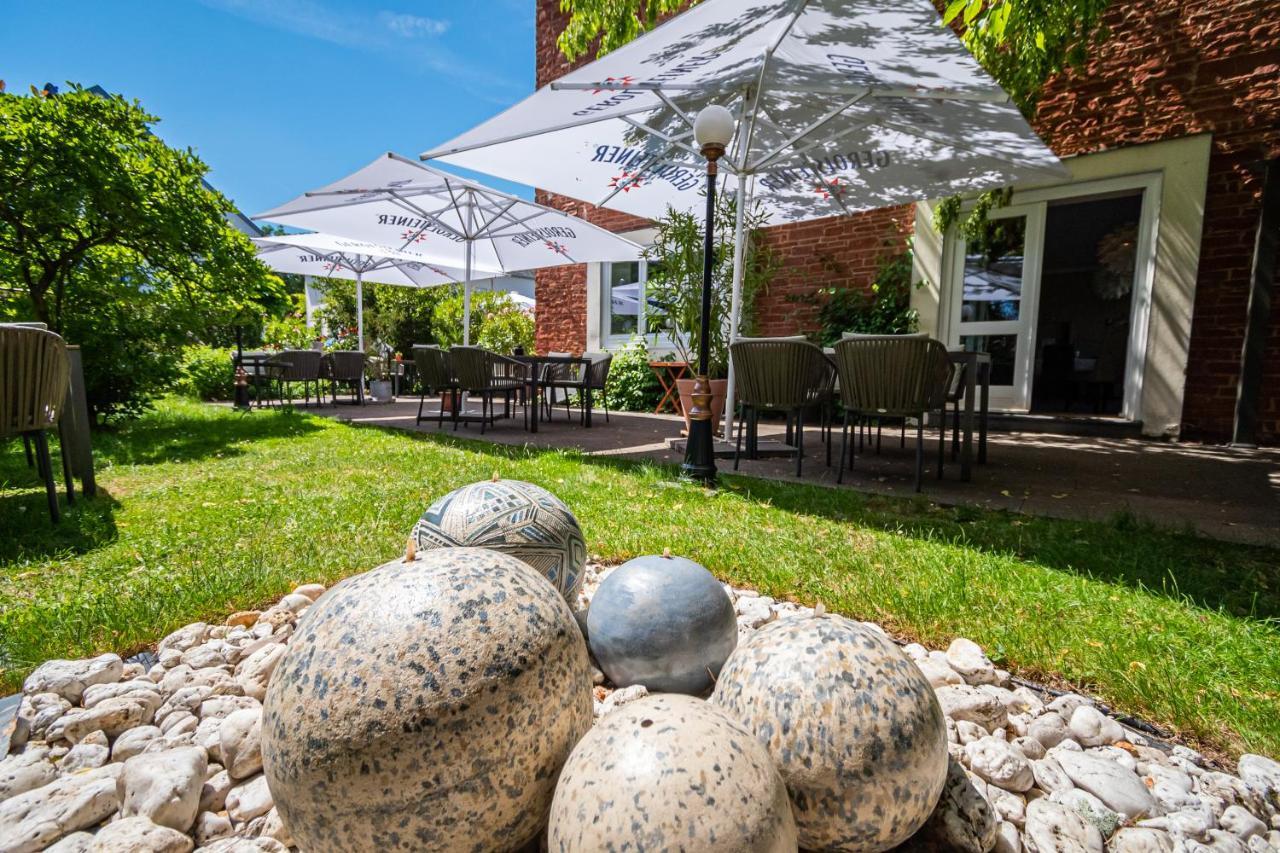 Weinhotel Ayler Kupp エクステリア 写真