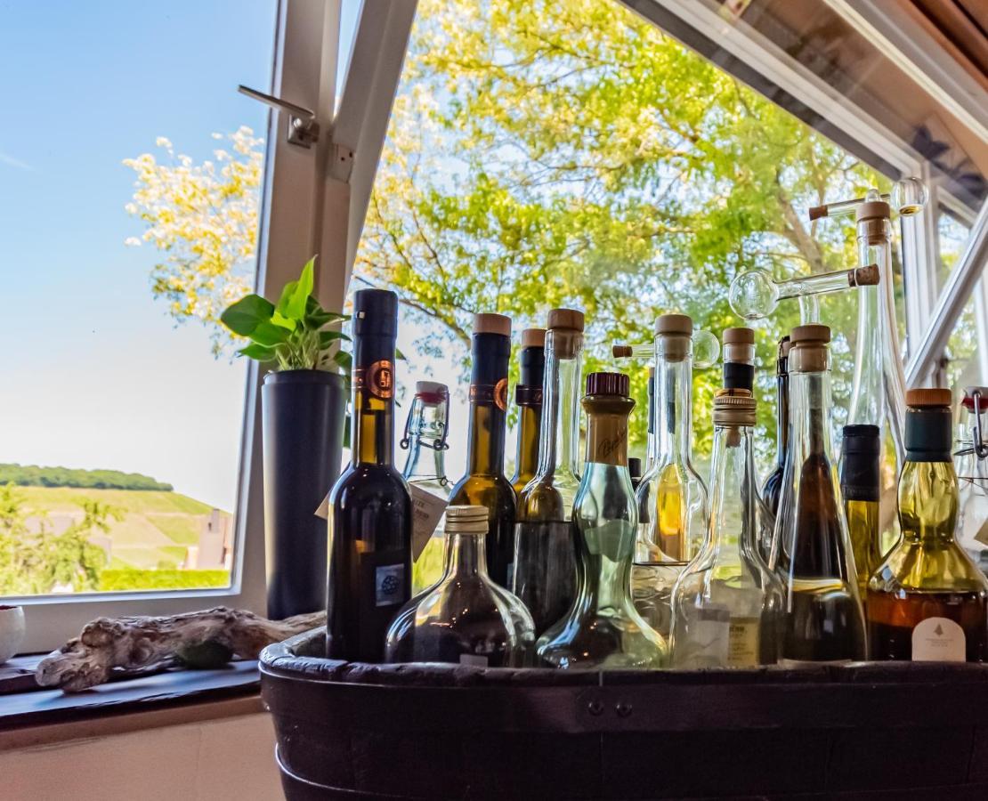 Weinhotel Ayler Kupp エクステリア 写真