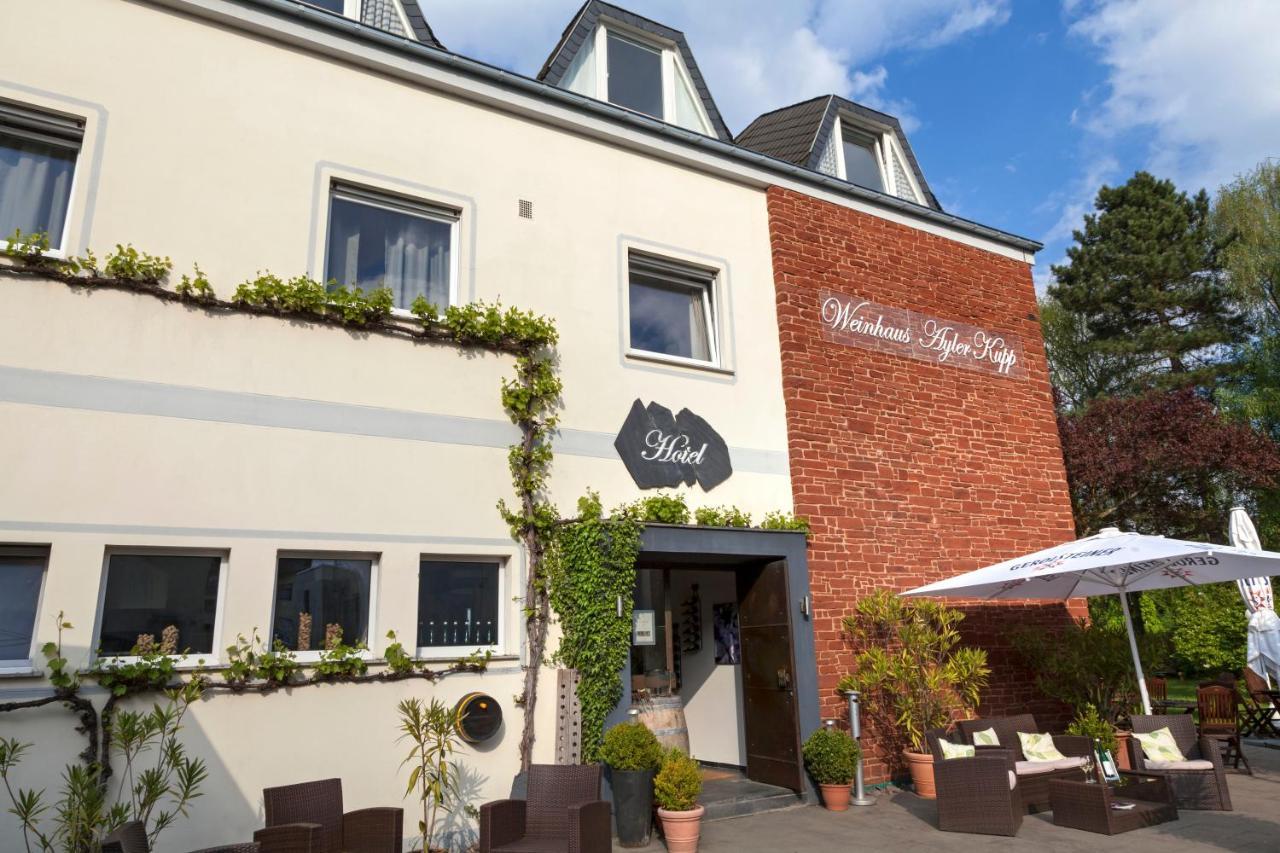 Weinhotel Ayler Kupp エクステリア 写真